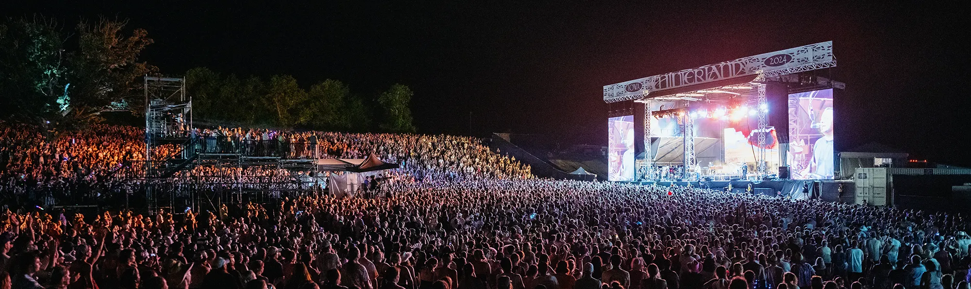 The Hinterland crowd and stage