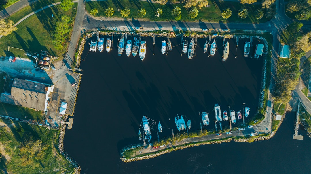 anchor dock and lift floating docks - anchor dock and lift floating docks