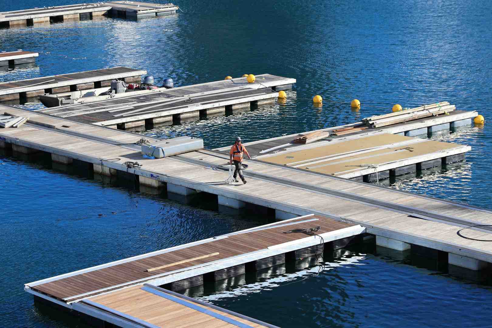 floating dock construction techniques
