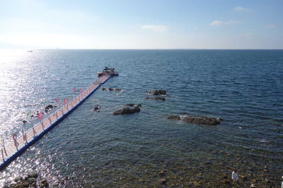 listing floating dock Long Island shoreline