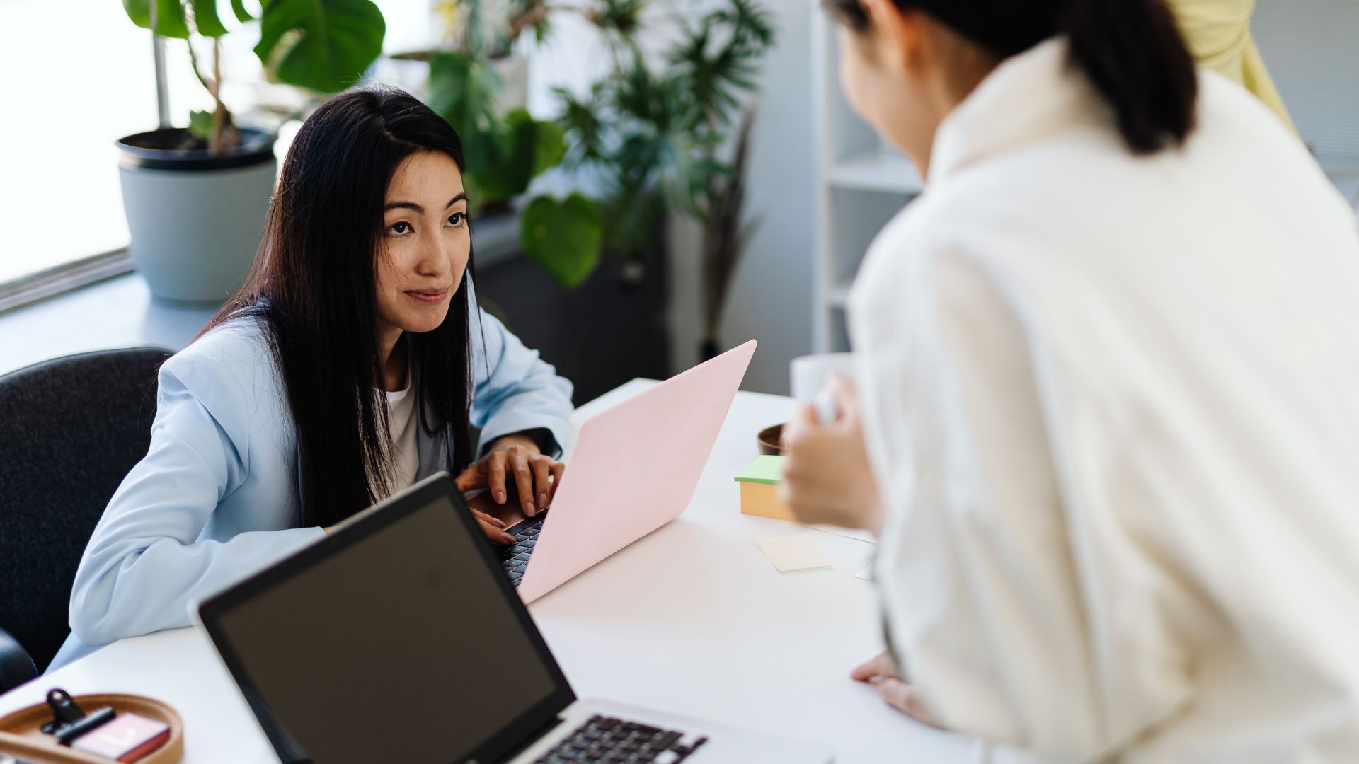 A woman asking officer's questions
