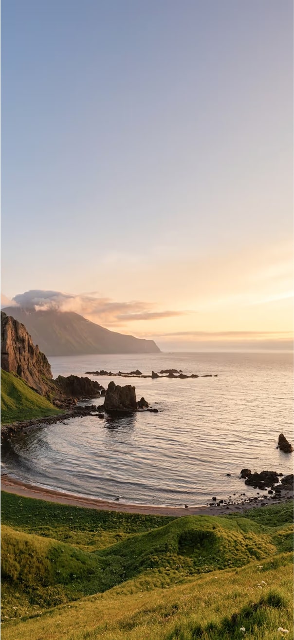 Alaska yacht charter mobile hero image