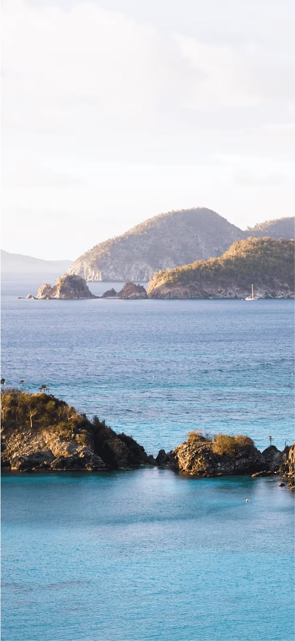 US Virgin Islands yacht charter mobile hero image