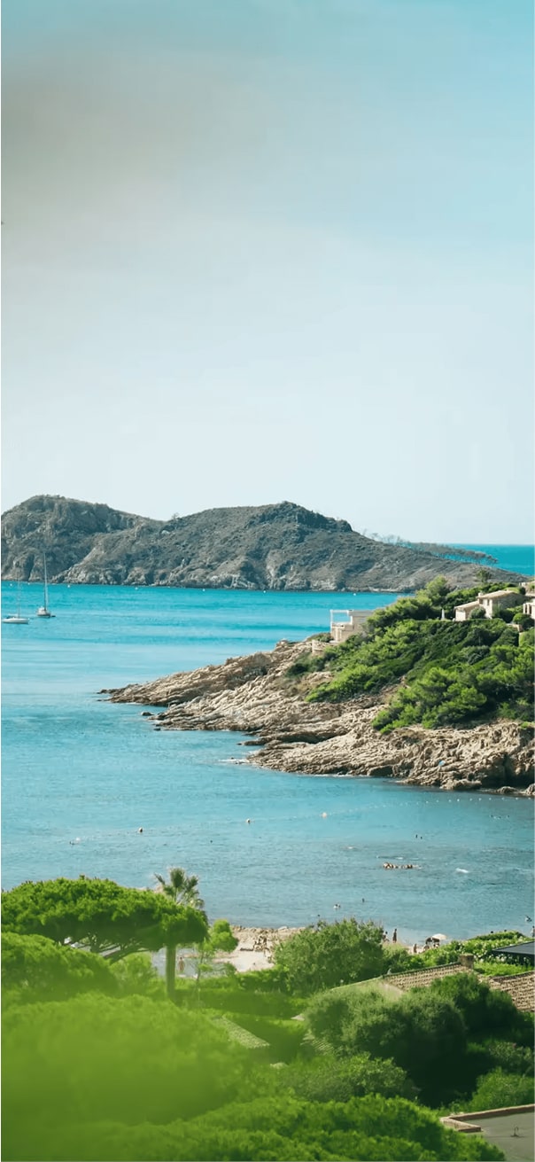 French Riviera yacht charter mobile hero image