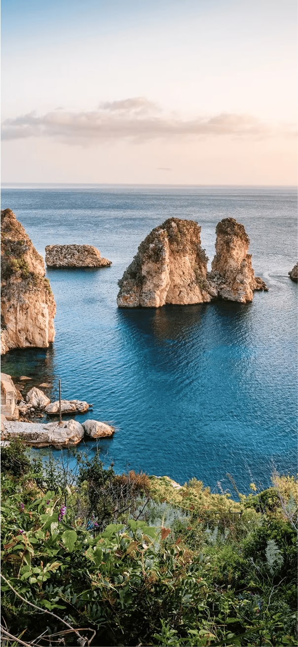 East Italy yacht charter mobile hero image