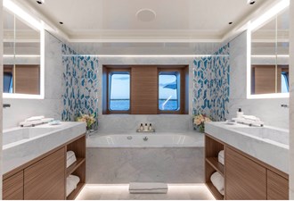 MOONSTONE yacht gallery image 10