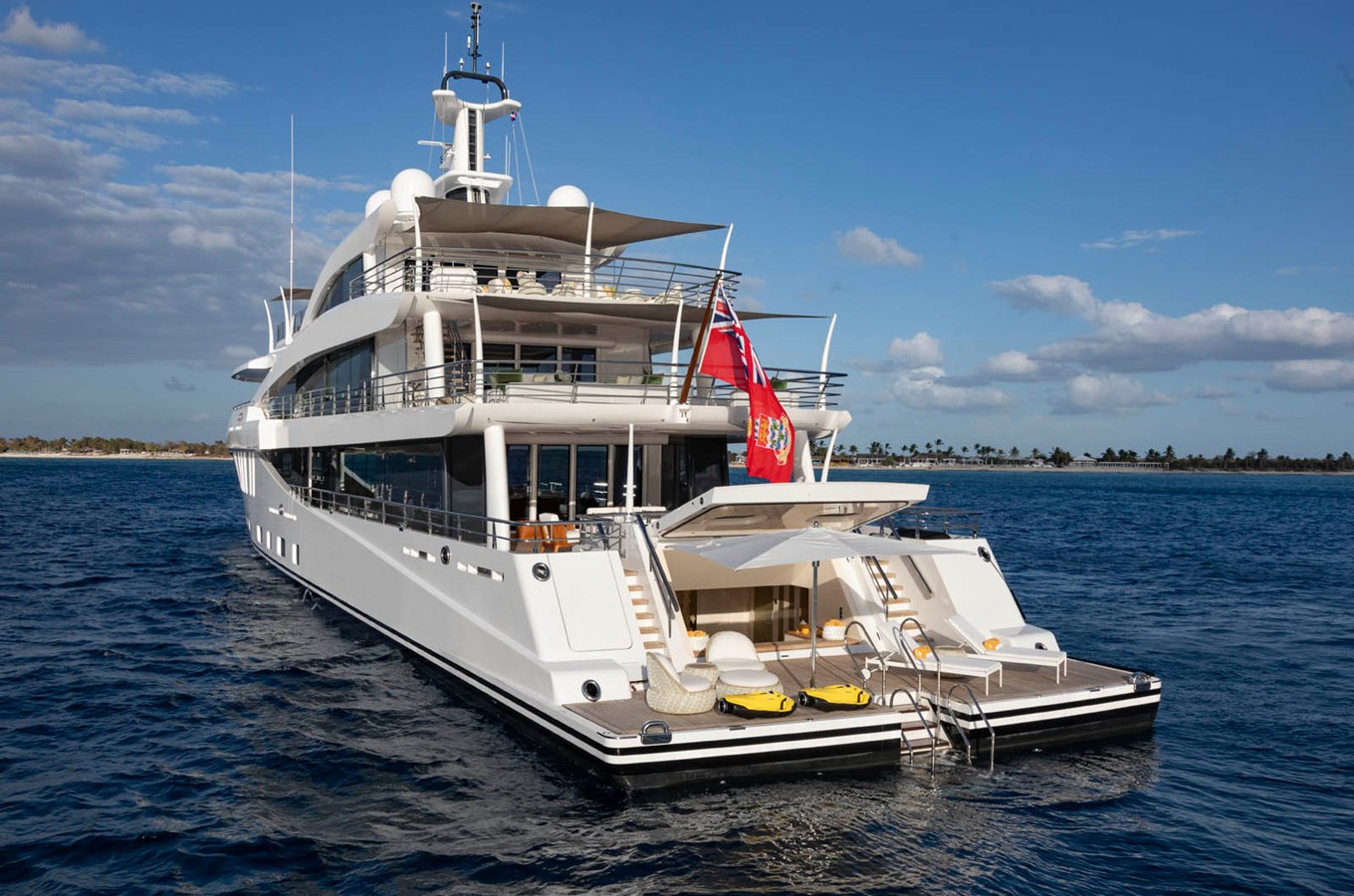 MOONSTONE yacht gallery image 1