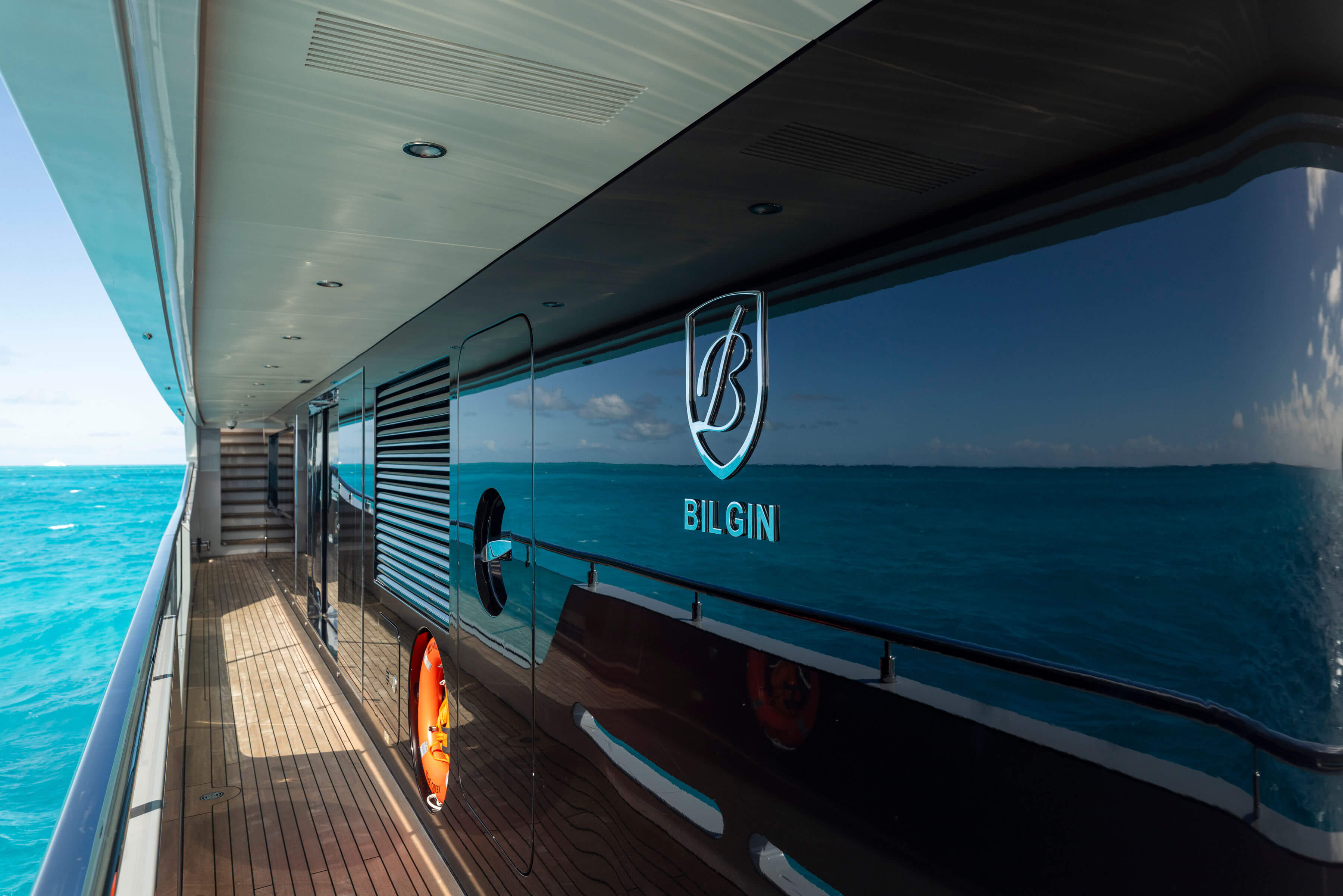 MOONRAKER yacht gallery image 5