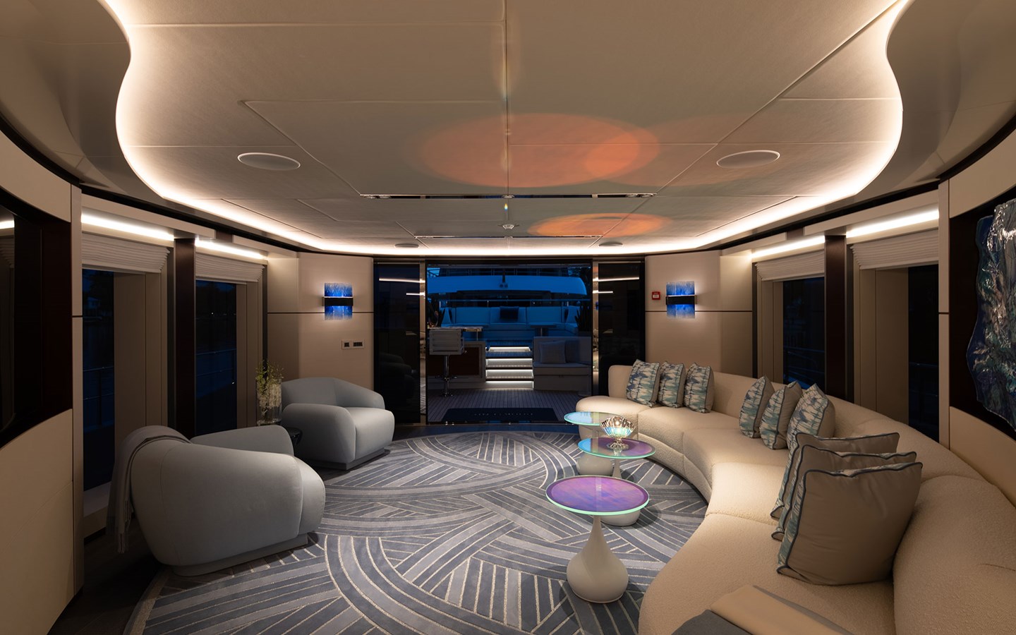 BOOK ENDS yacht gallery image 6