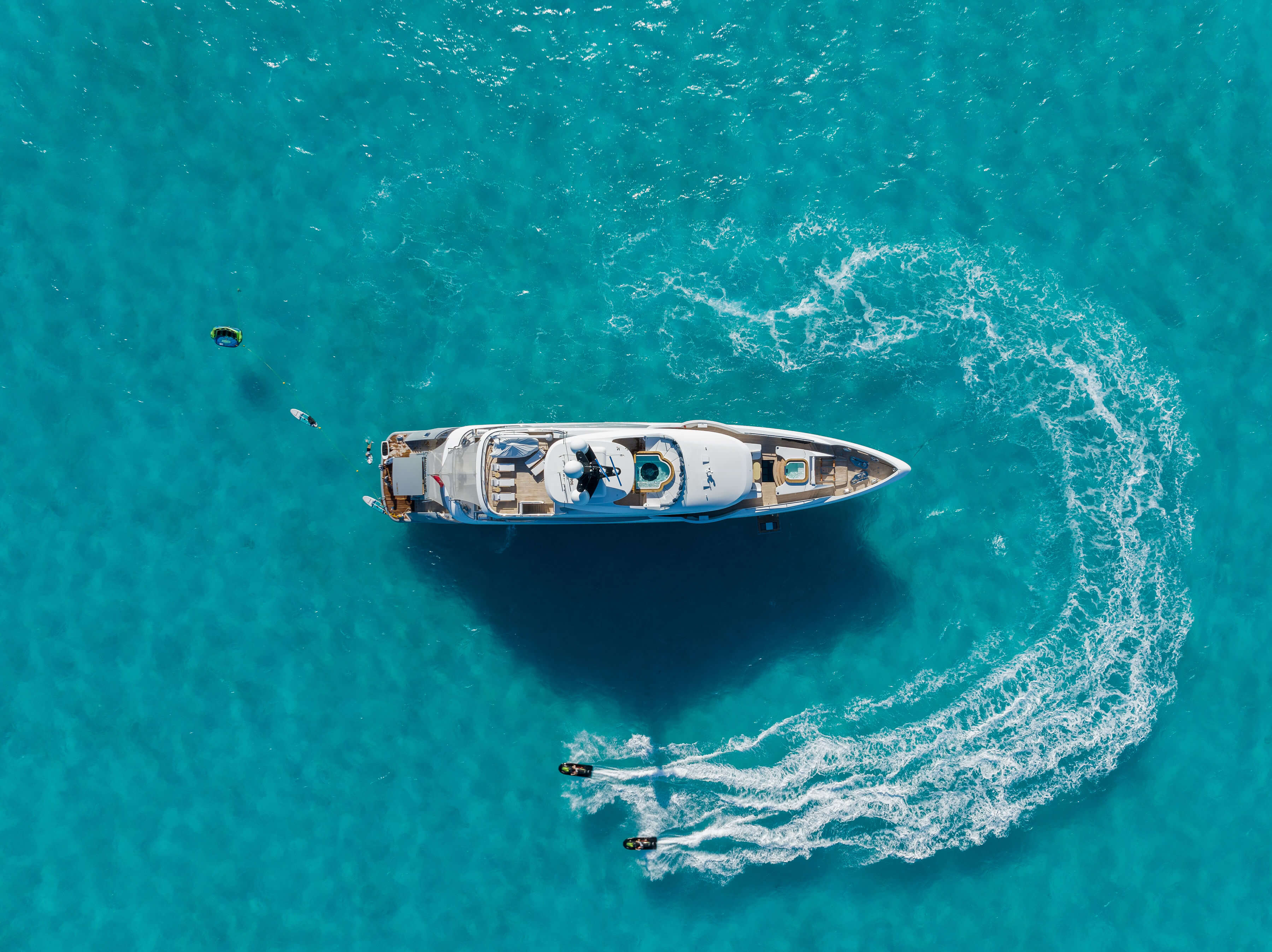 MOONRAKER yacht gallery image 2