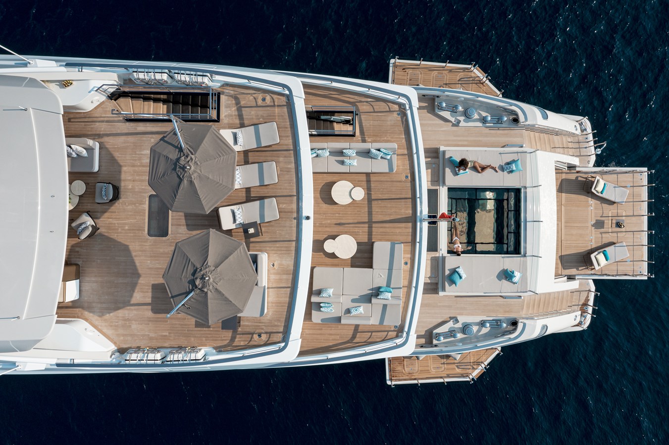 LEMON TREE yacht gallery image 2