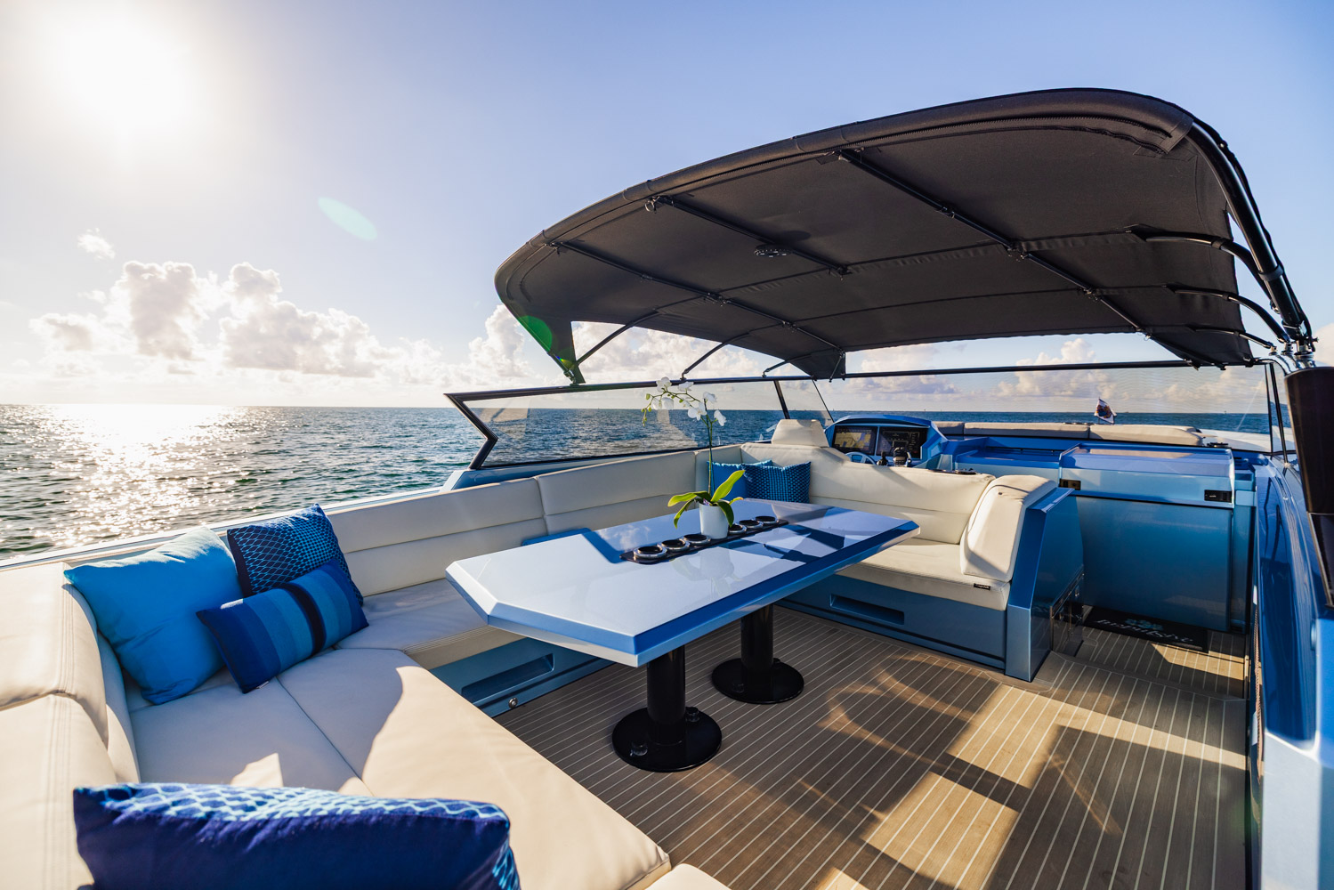 IMPULSIVE yacht gallery image 3