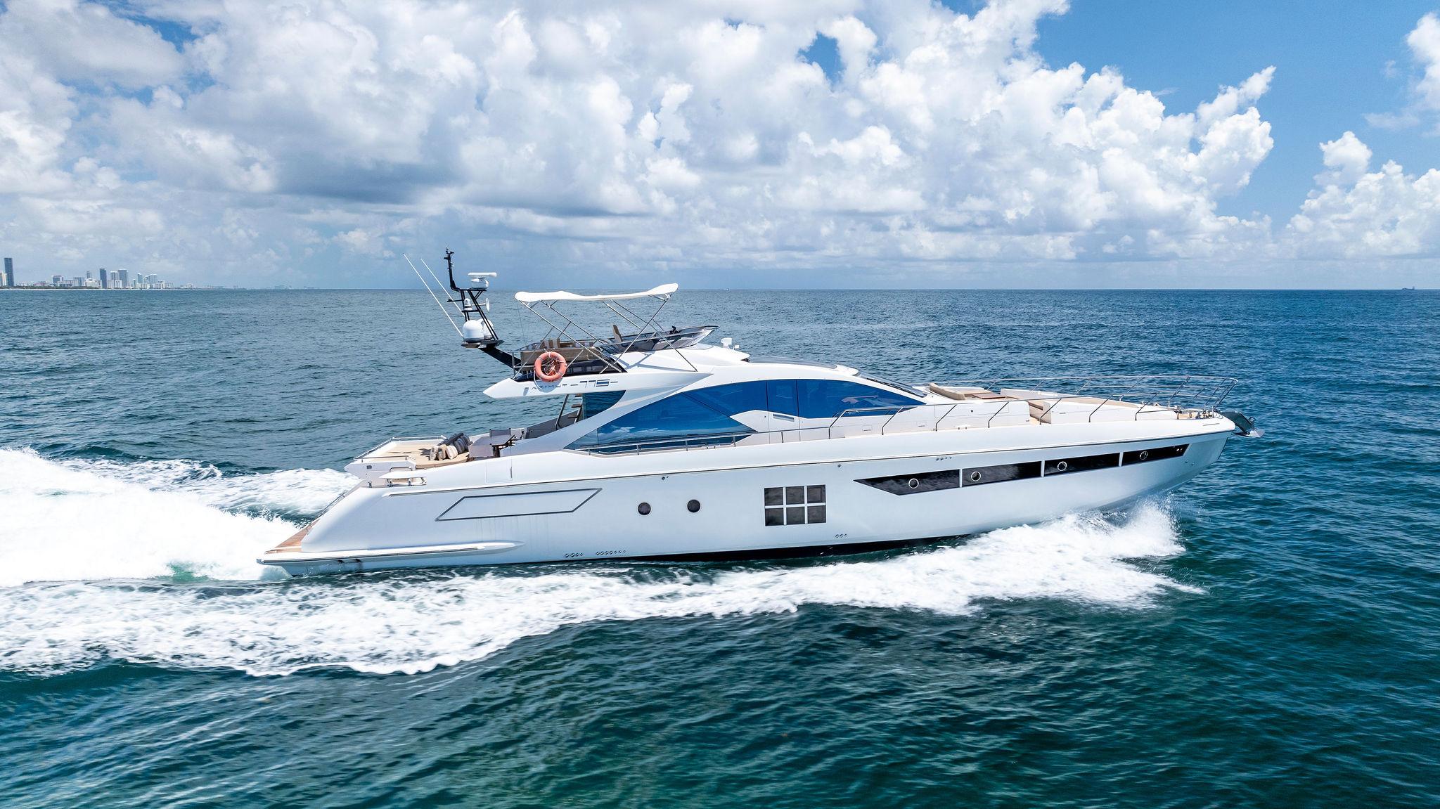 FANTASTIC yacht thumbnail image