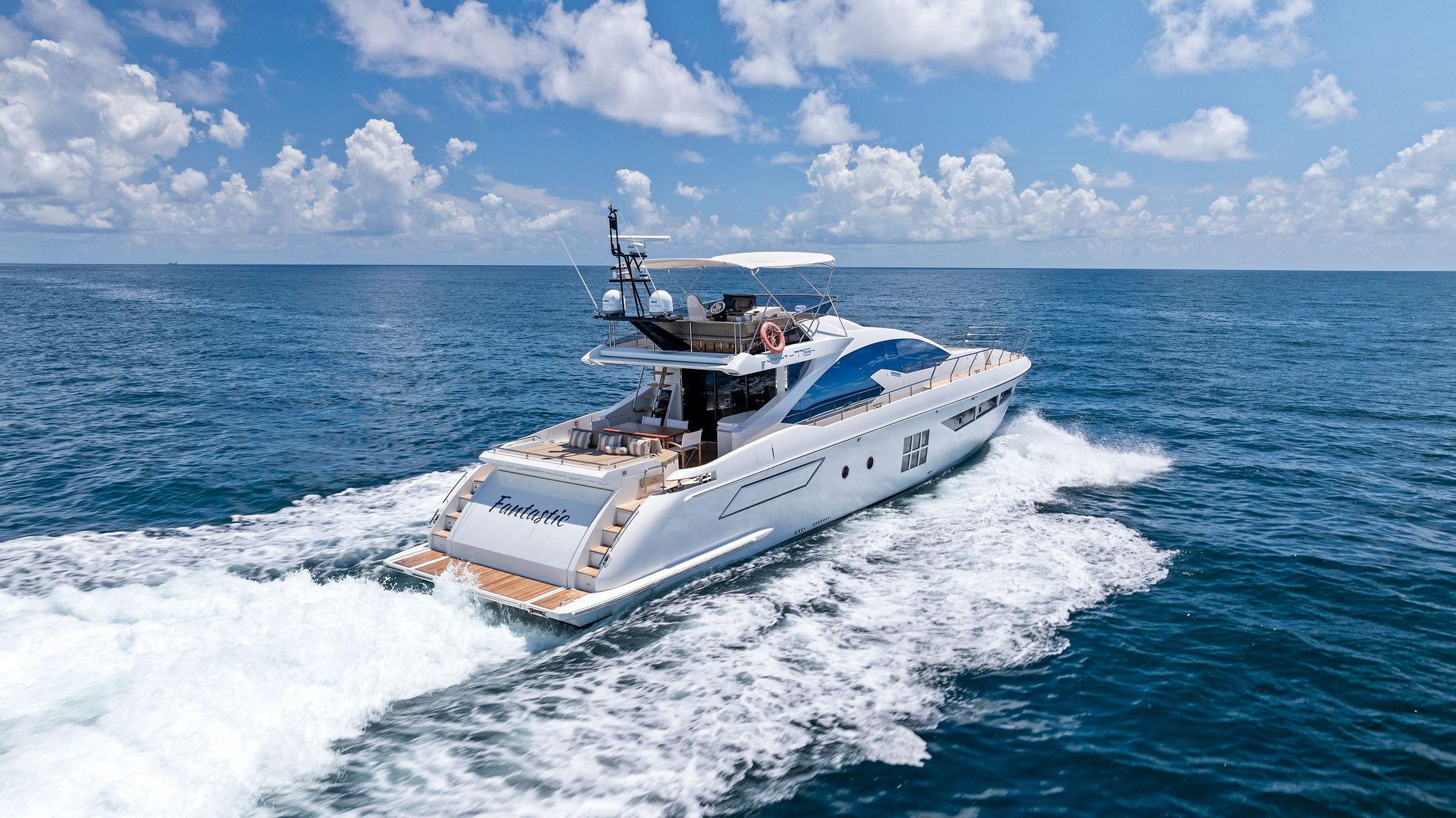 FANTASTIC yacht gallery image 1