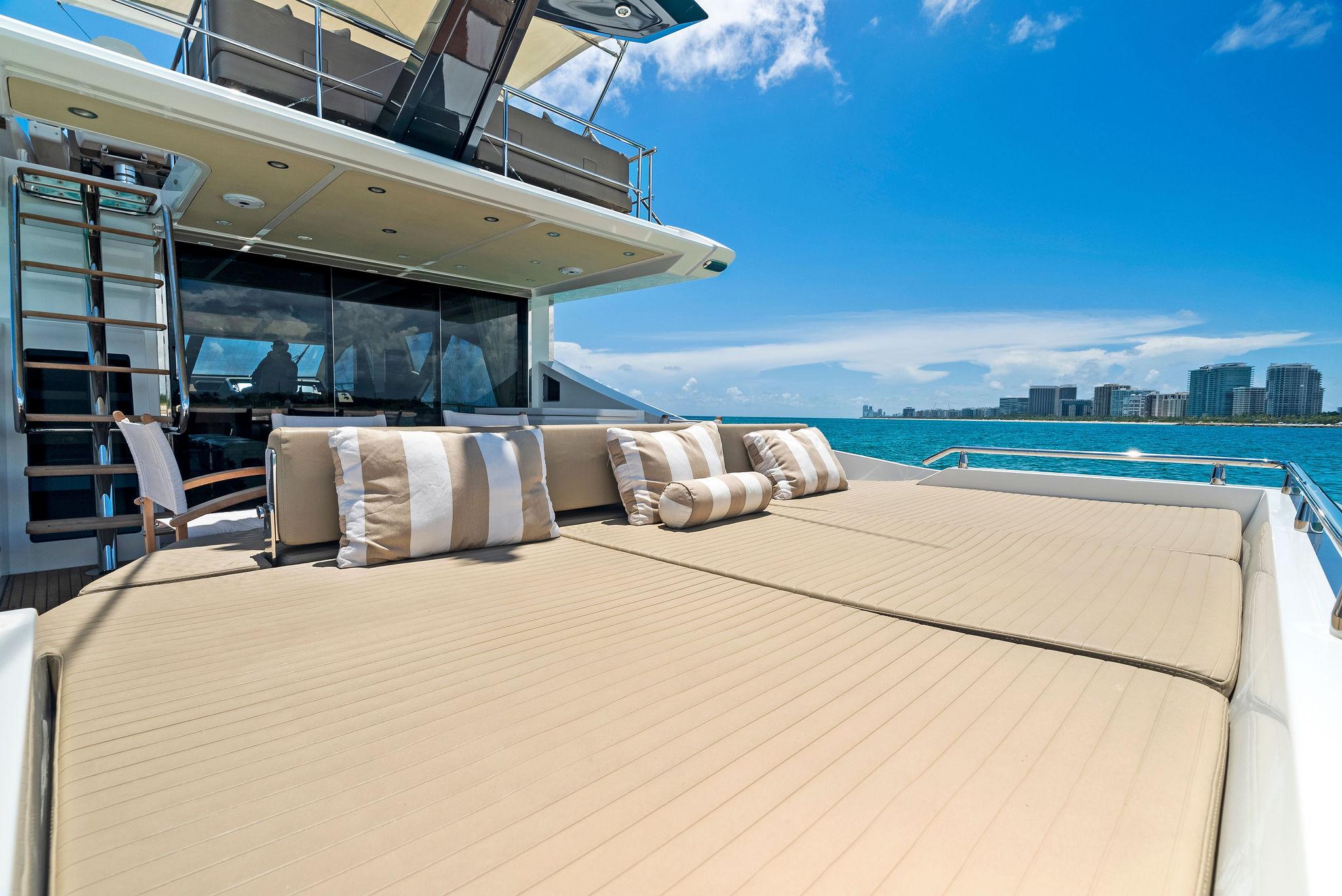 FANTASTIC yacht gallery image 5