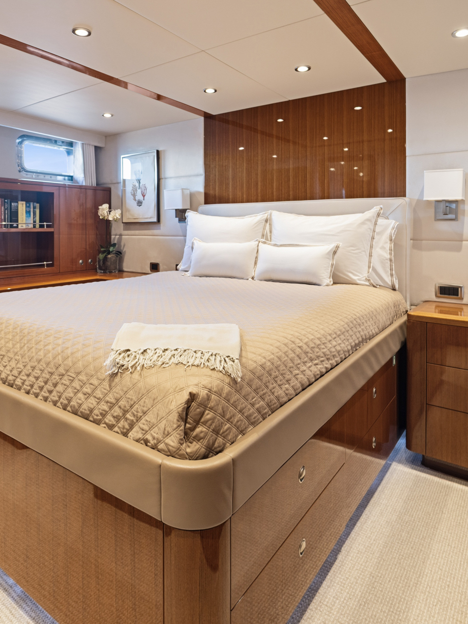 PENELOPE yacht standout feature image 2