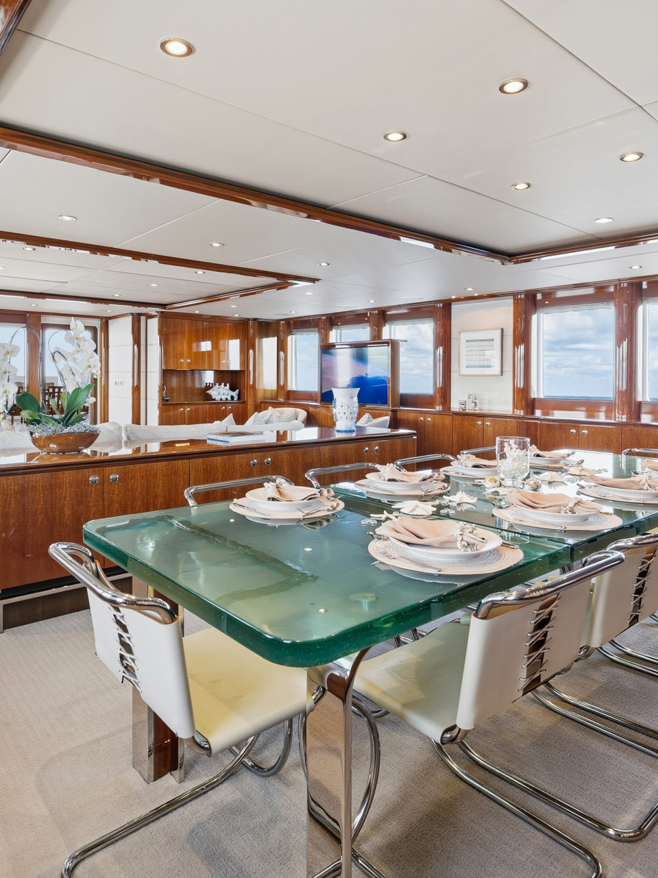 PENELOPE yacht standout feature image 4