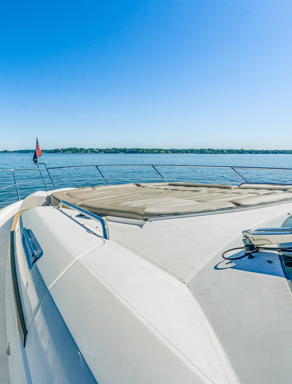 SUNSEEKER PREDATOR 68' yacht standout feature image 5