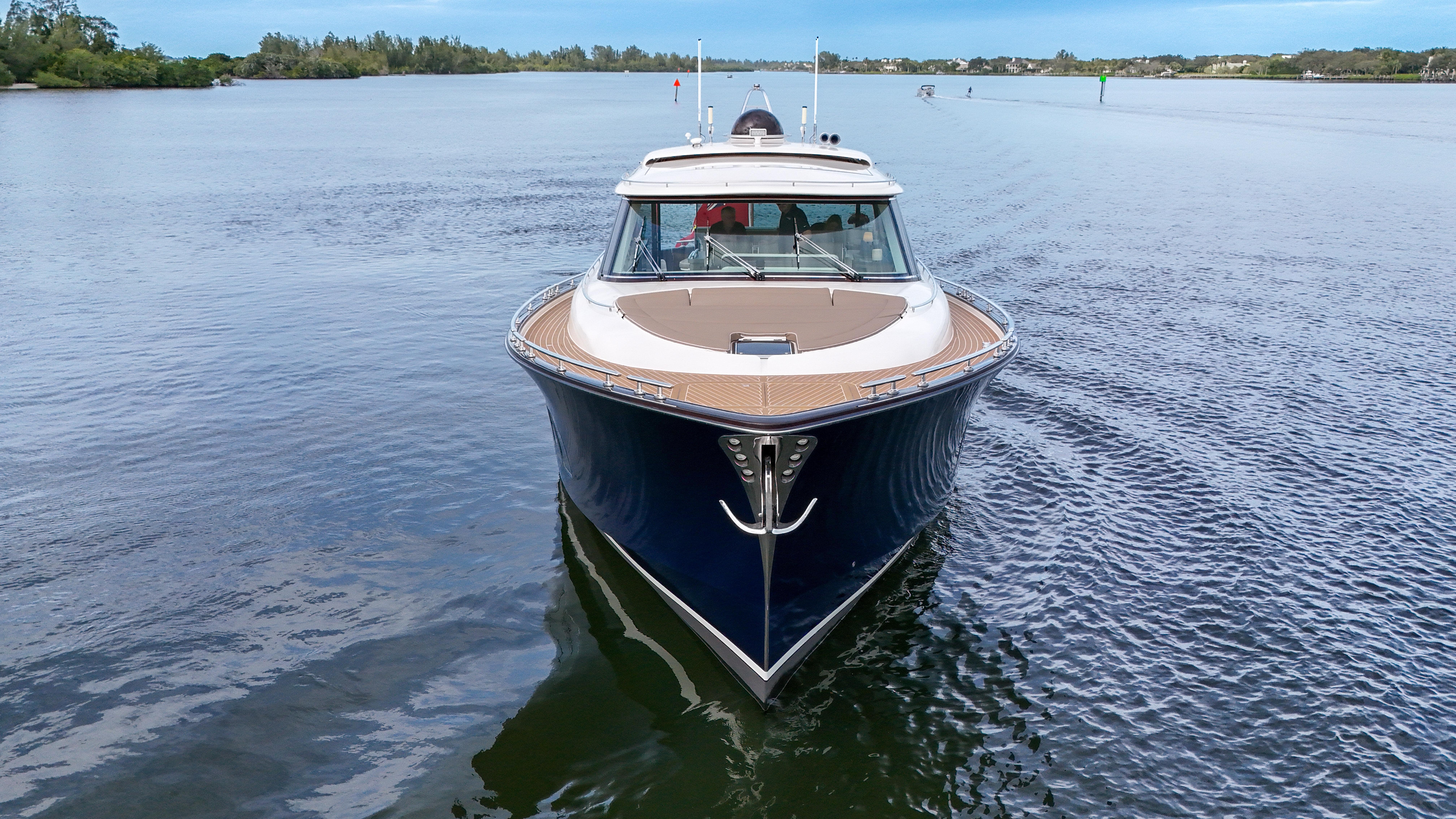 MADDAMC2 yacht gallery image 2
