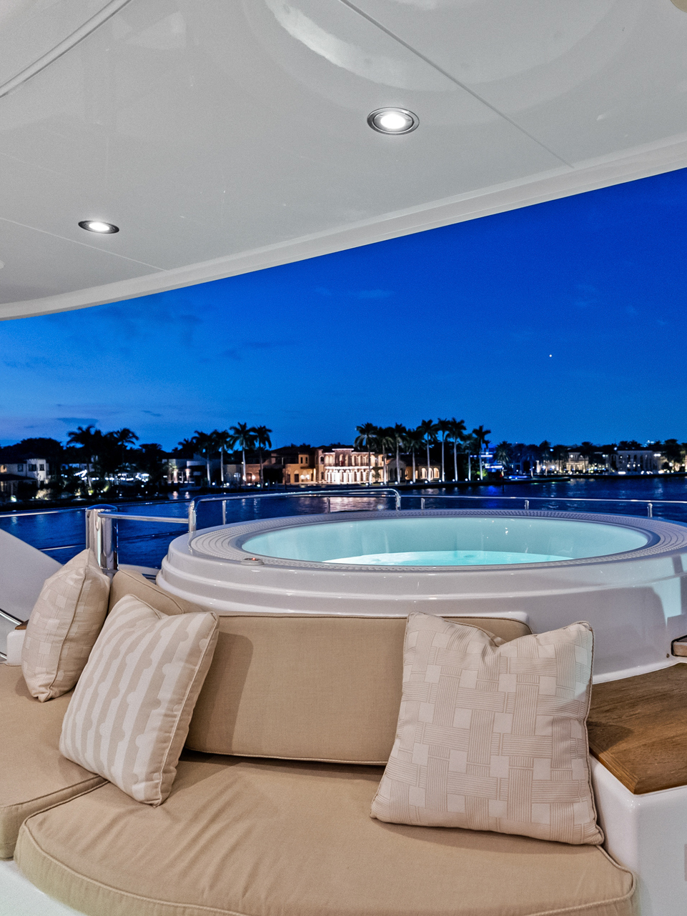 NOVERRA yacht standout feature image 1