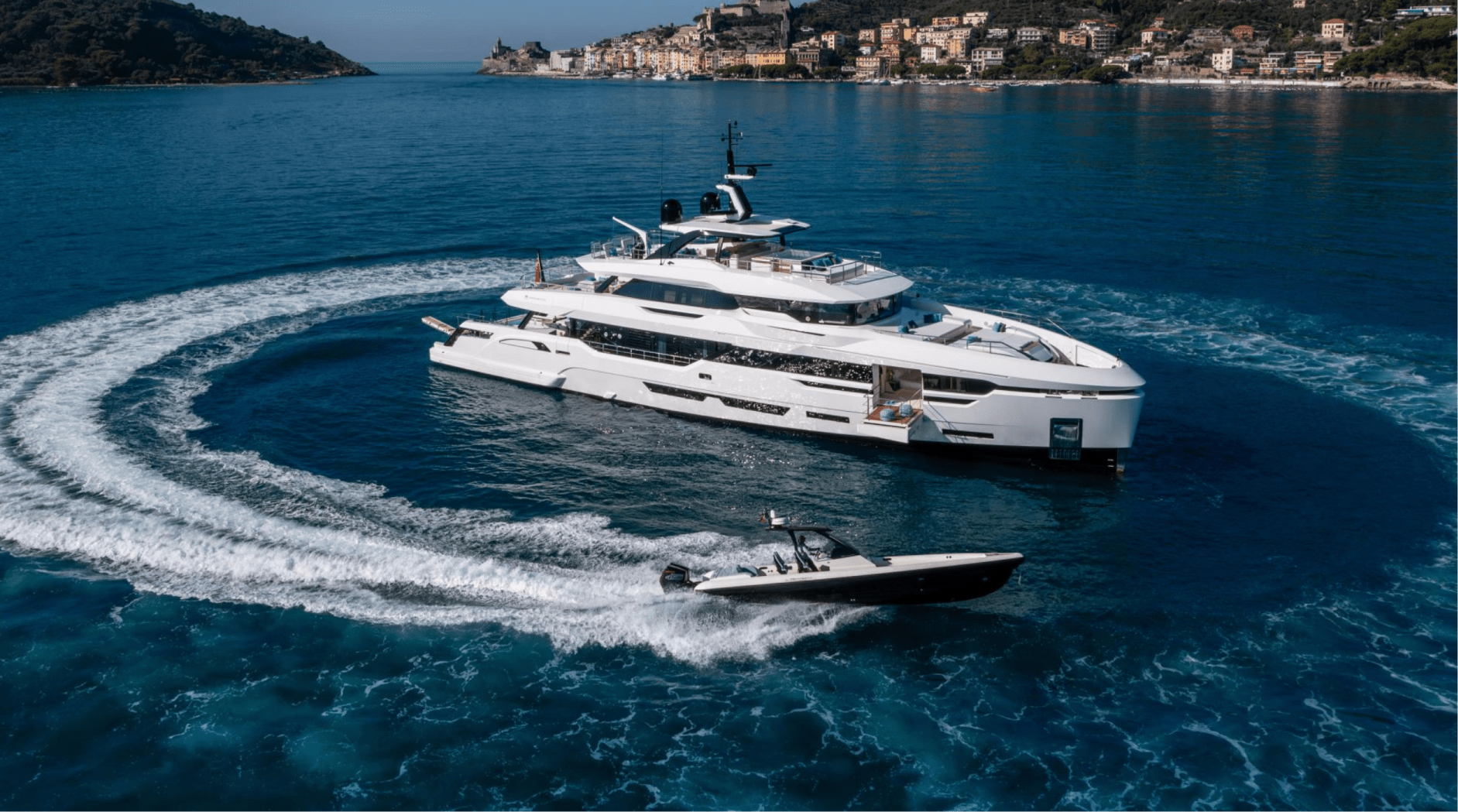 LEE yacht gallery image 1