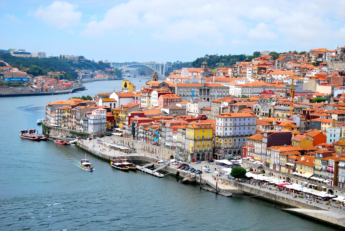 Aerial view of Porto city for international students