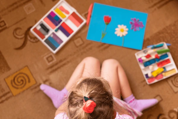 Multisensory Art Activities for Toddler Development in Daycare