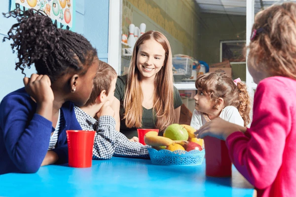 Why Family-Style Meals Work in Daycare