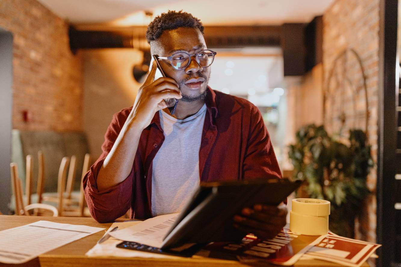 small business getting LegalShield assistance with business bankruptcy options and decision