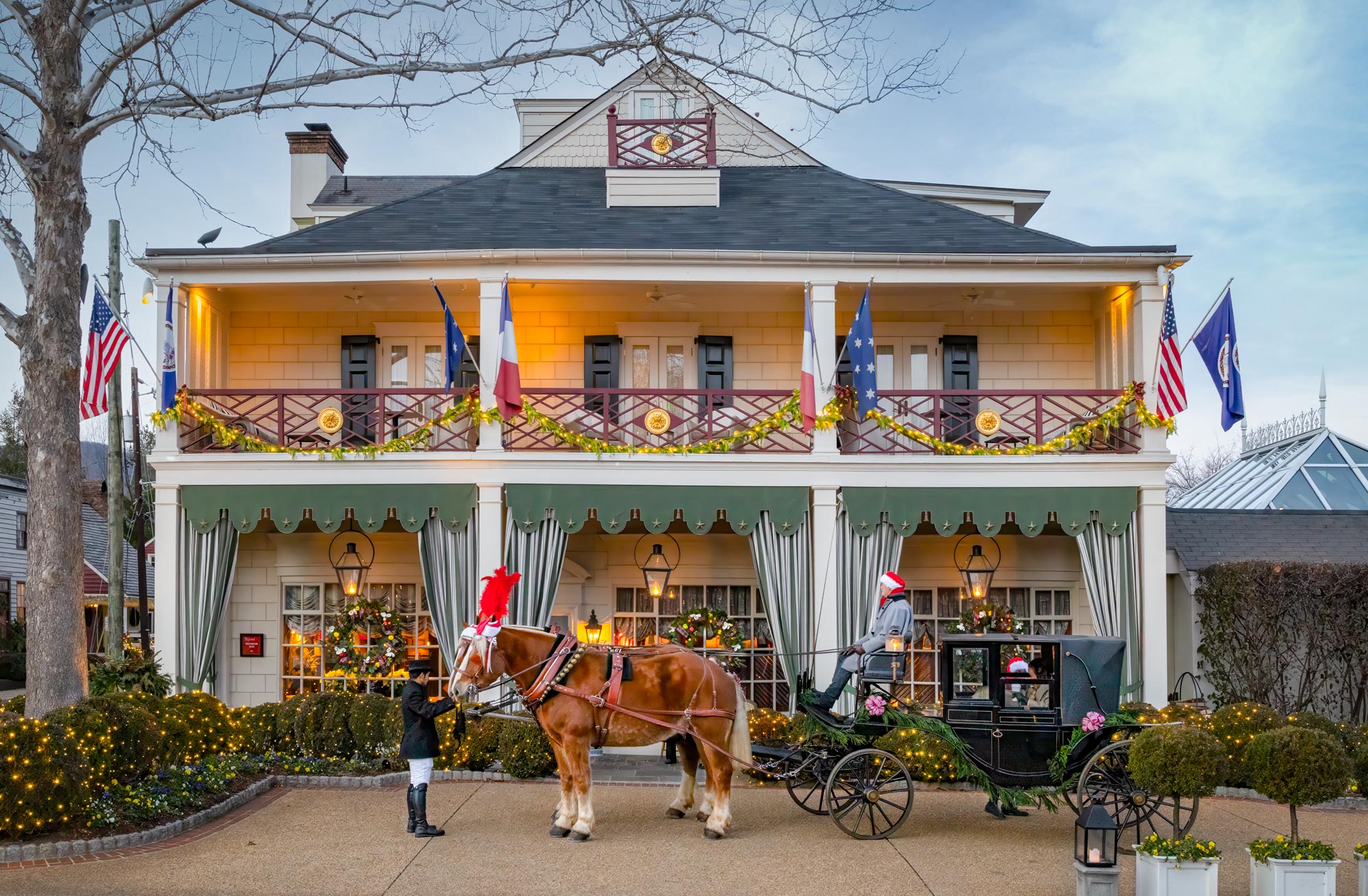 Beautiful horse-drawn carriage decorated for Christmas