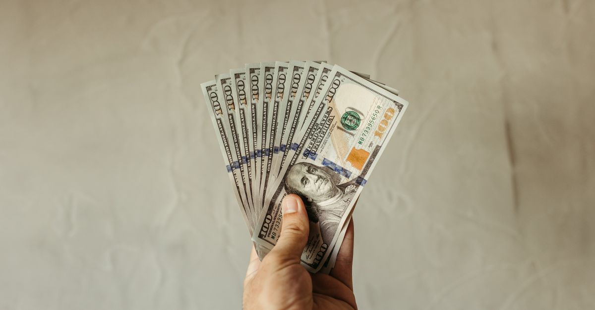 hand with cash