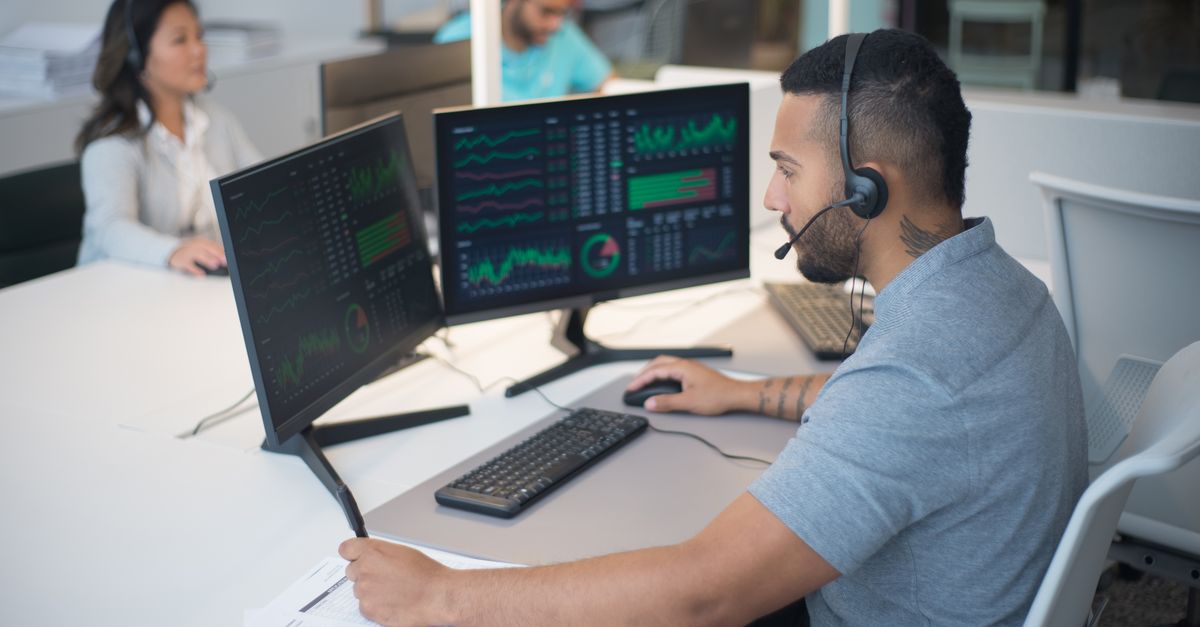 How Pool Company Software Turns Daily Chaos Into A More Efficient, Profitable Service Business