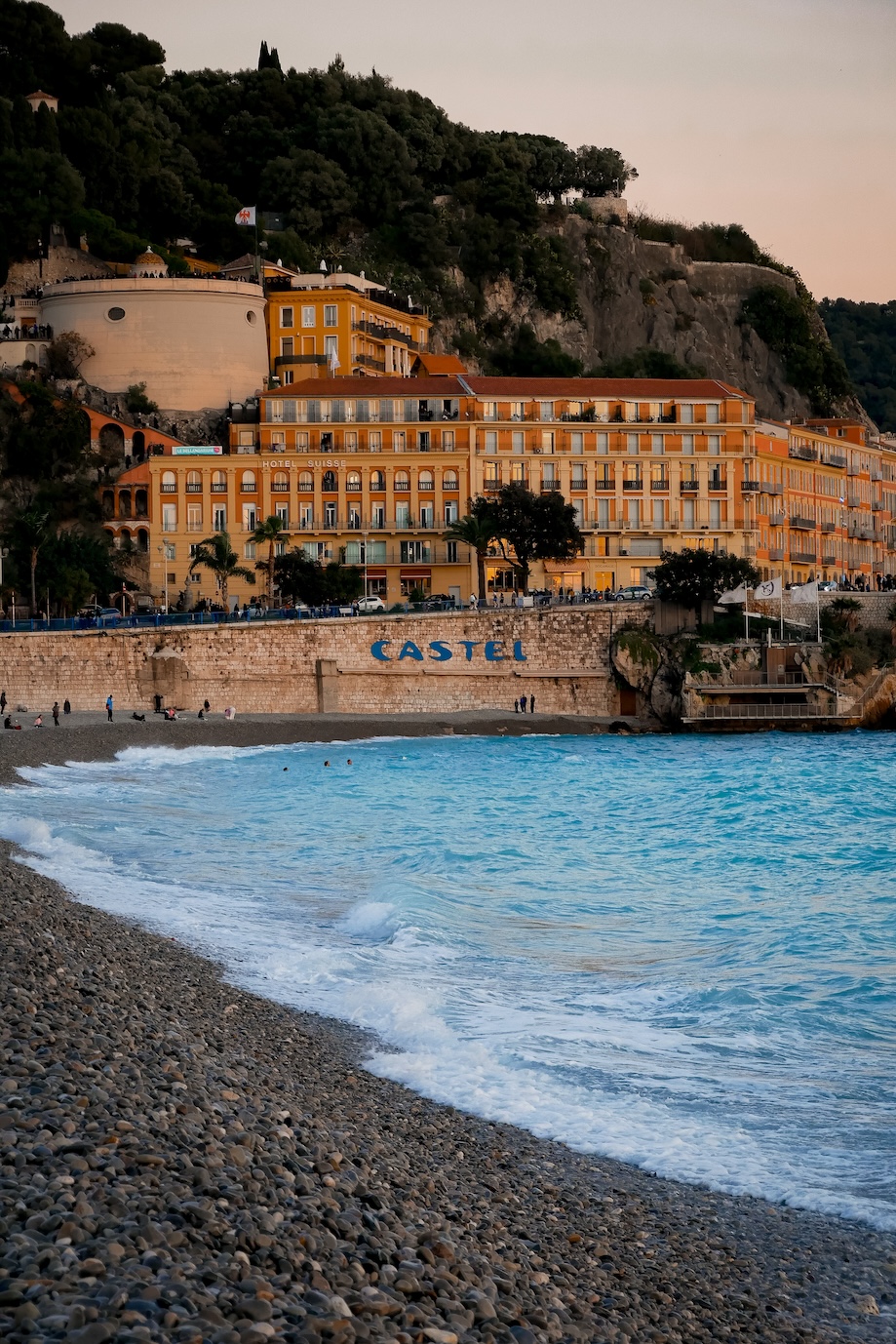 nice-promenade-carnaval-et-socca