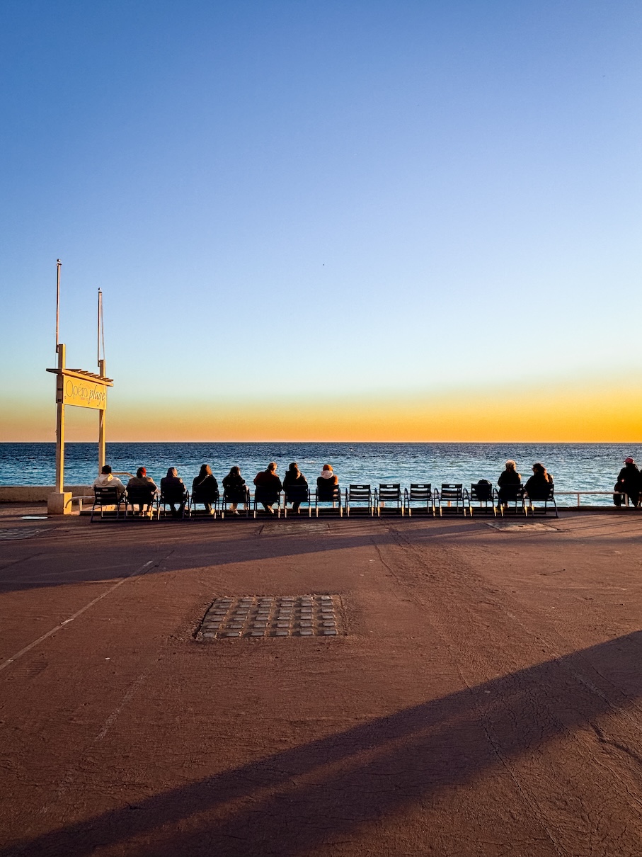 nice-promenade-carnaval-et-socca