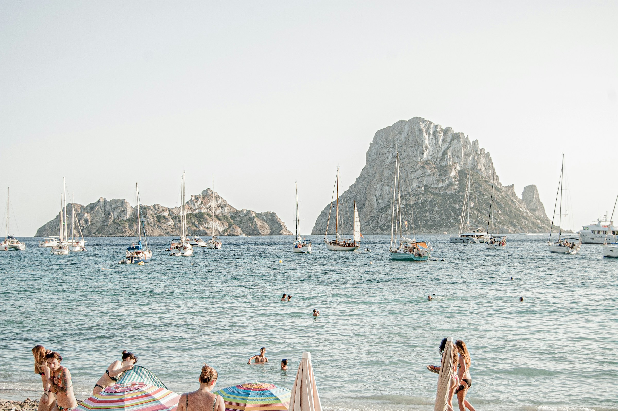 les-plus-beaux-hotels-a-ibiza