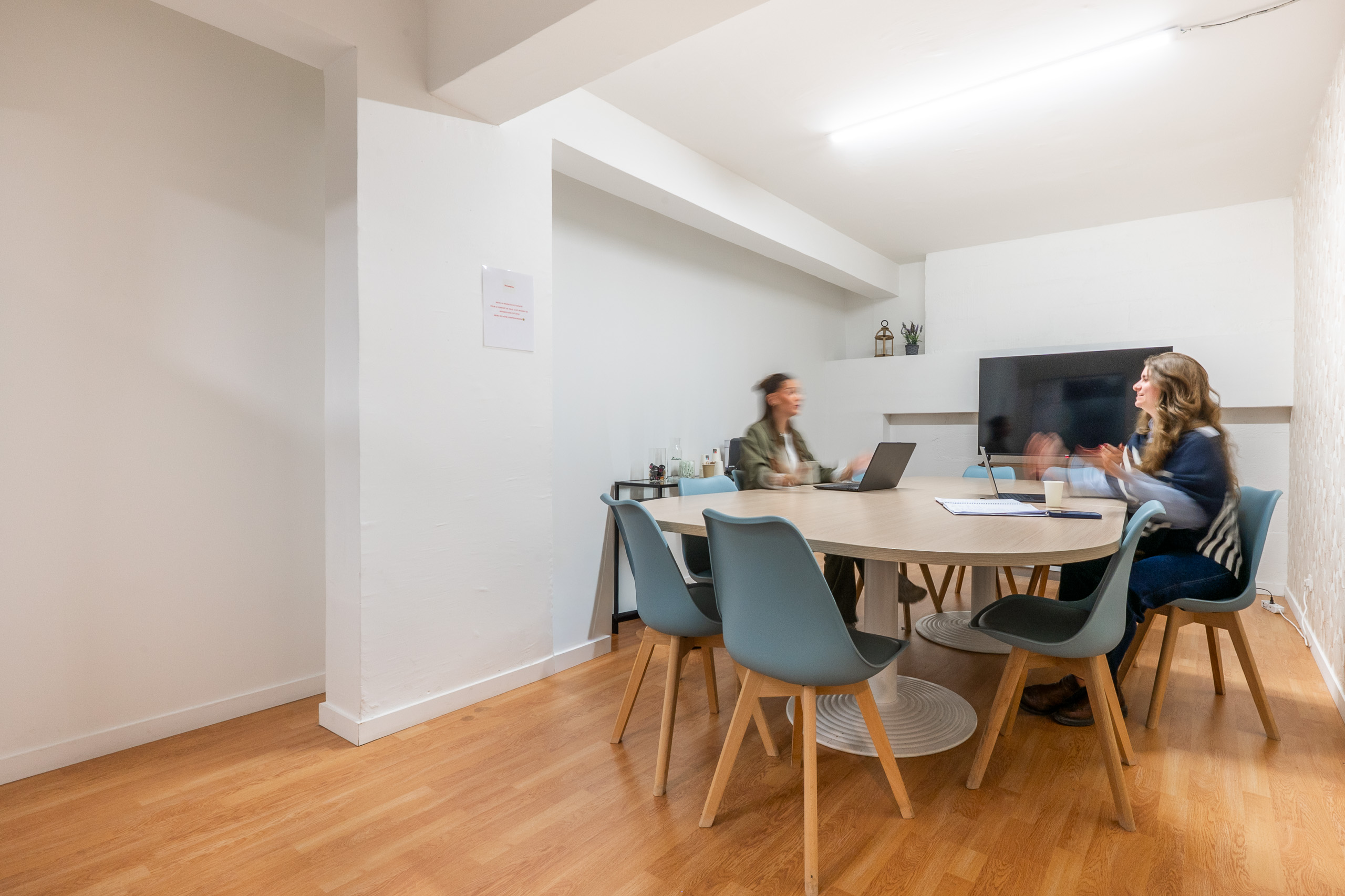 desk2