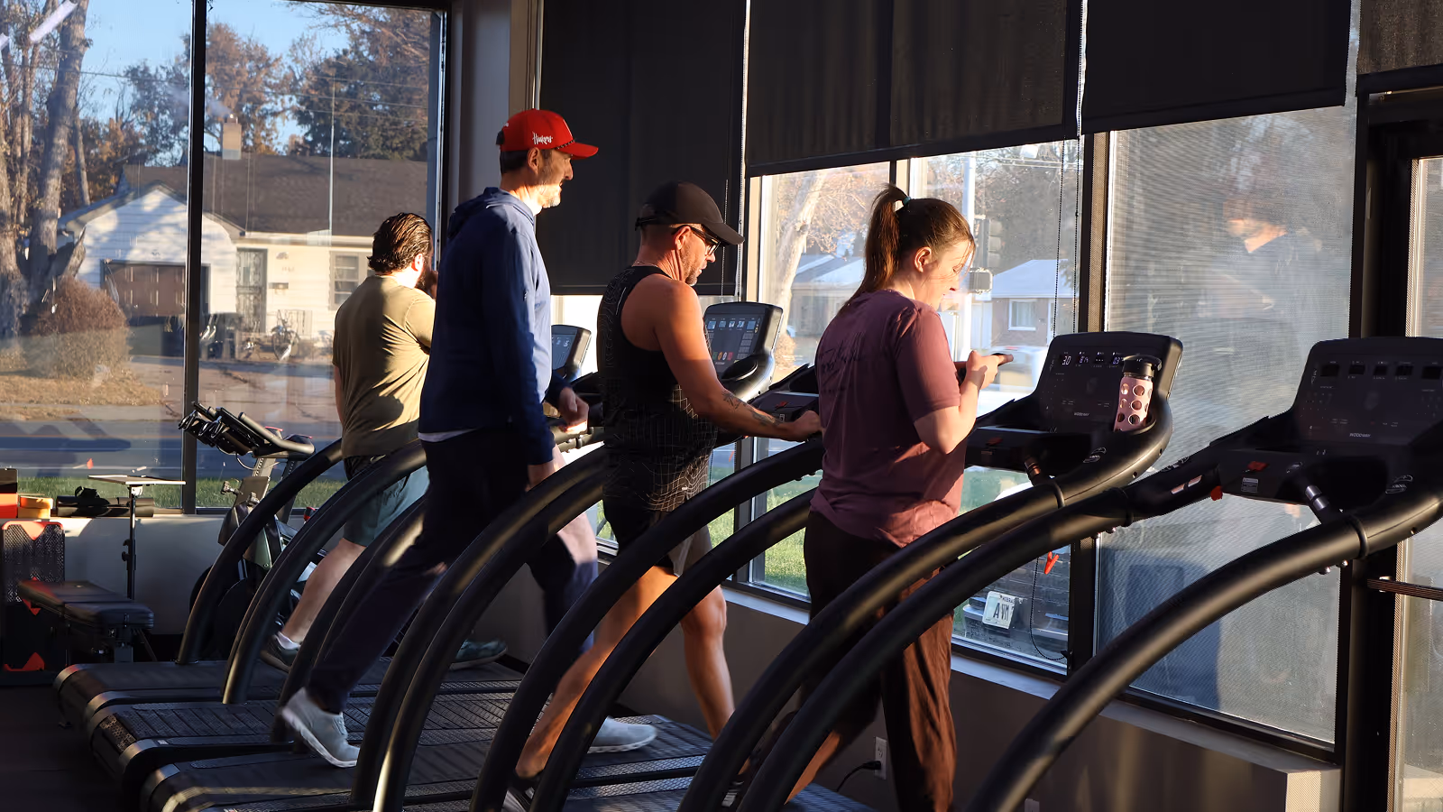micro-group session at Todd Smith Fintess gym, Omaha
custoemrs are doing zone 2 cardio on a treadmill