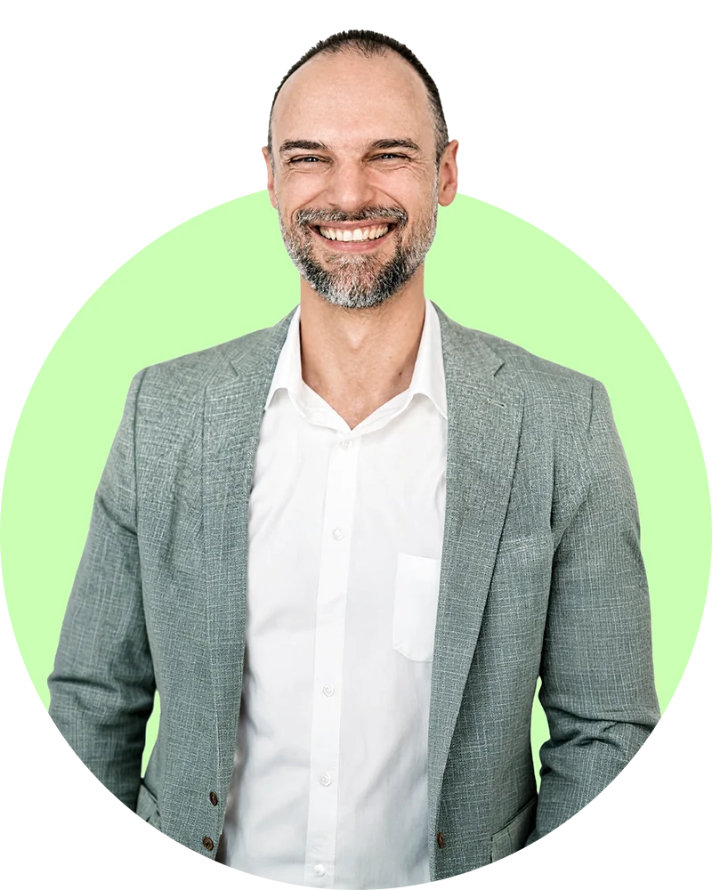 Herzblut-Consultant und Strukturkopf bei ideenhunger. Hat seinen Master in Innovationsmanagement an der Bournemouth University gemacht und weist mittlerweile über 10 Jahre nationale und internationale Projekterfahrung in den Bereichen Change- und Kommunikationsmanagement auf.