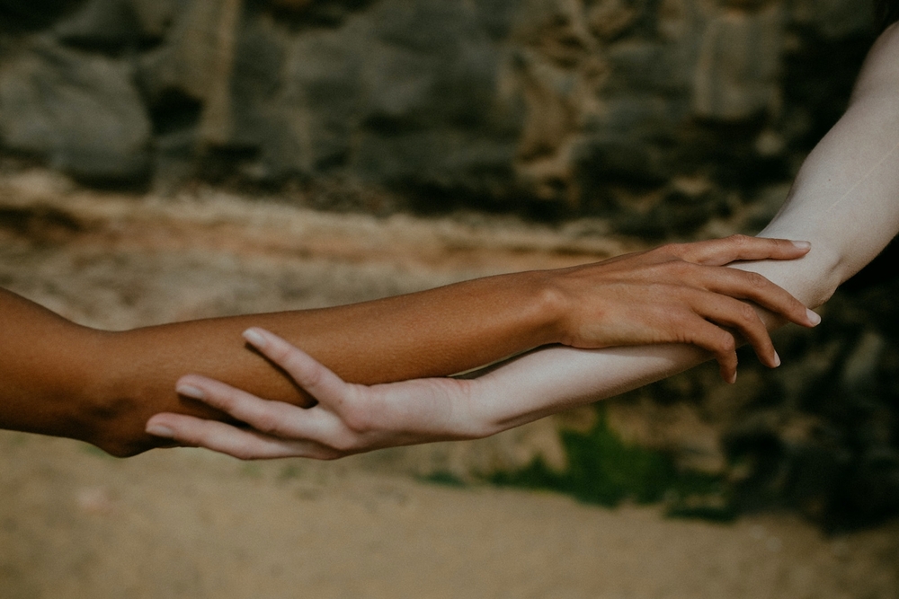 Touch releases bonding chemicals 