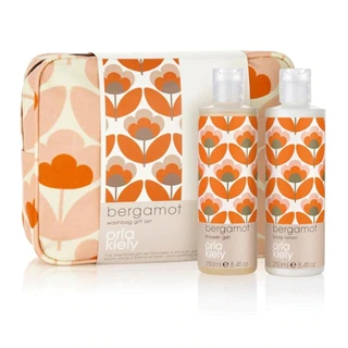 Olga Kelly wash bag set