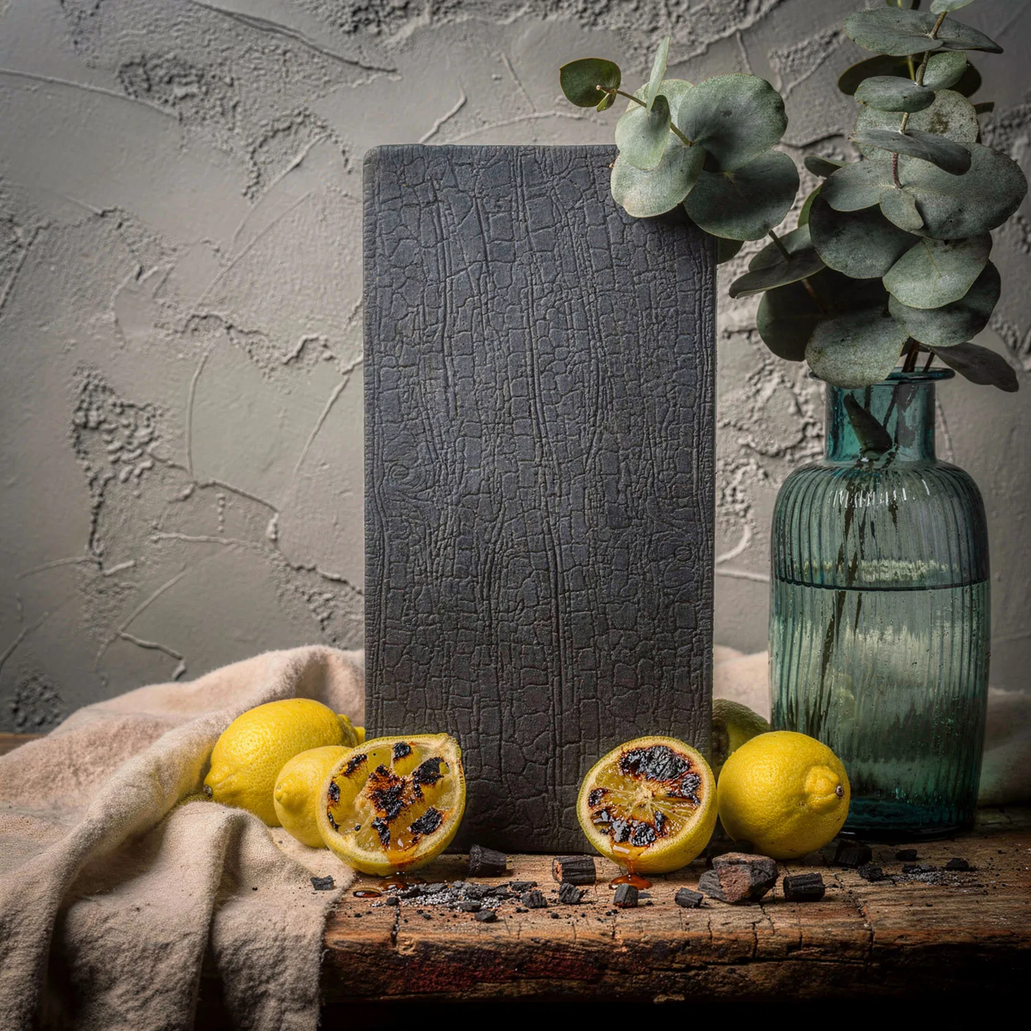 finitura Molteni Vernici effetto legno carbonizzato