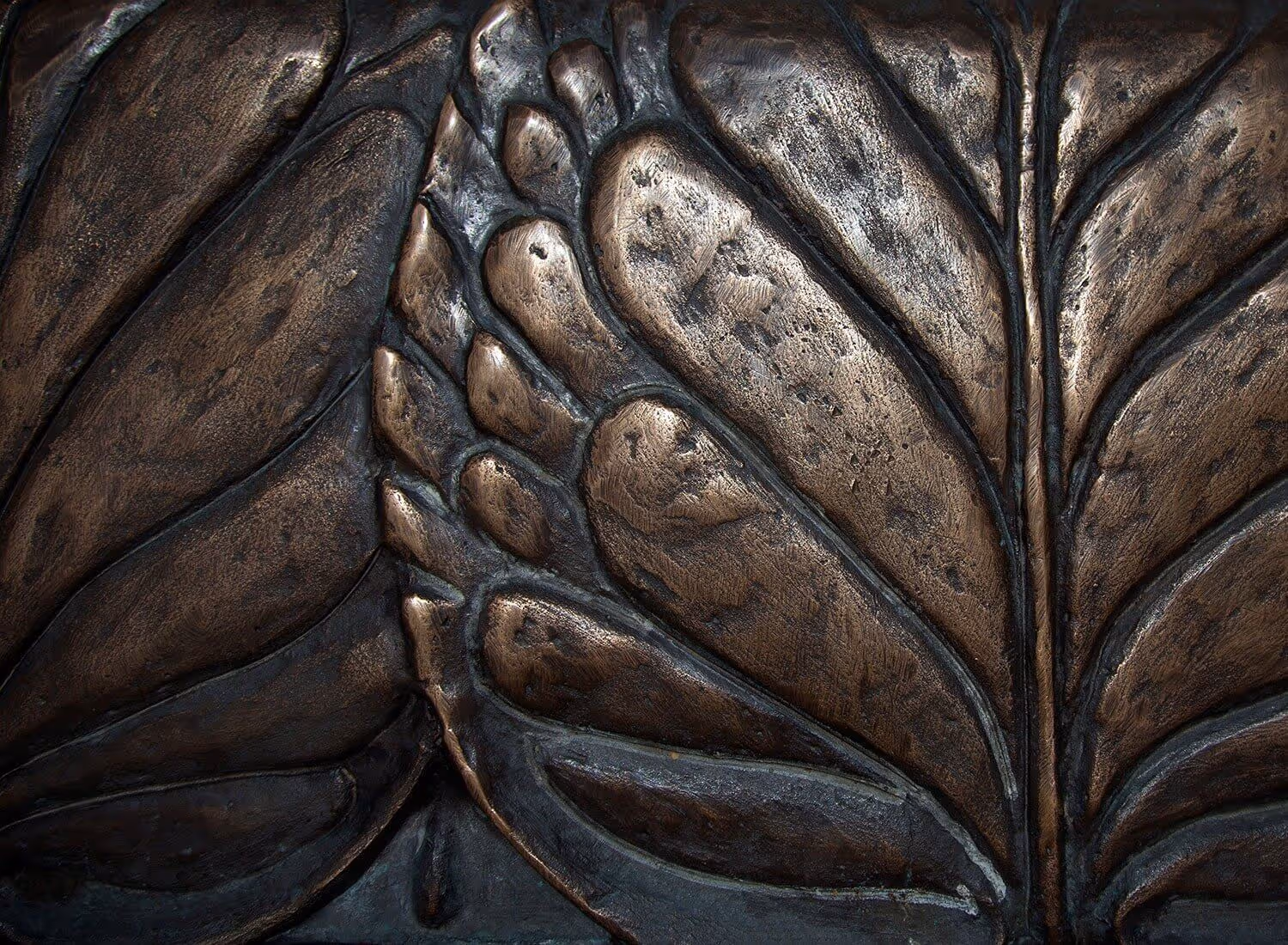 Pintura especial de Molteni-Vernici: textura metálica de hoja orgánica detallada