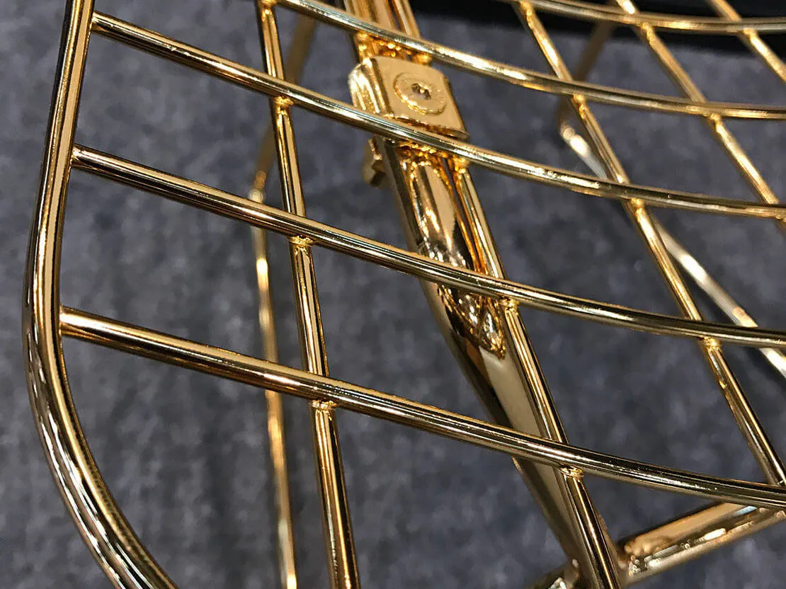 Smalto Nanogalvanic Oro, Dettaglio Sedia.