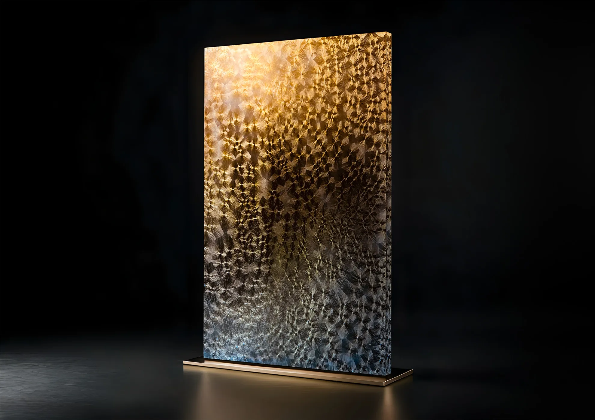 La Never Genesis Collection è una serie di finiture metalliche di pregio 3D, ad altissima luminosità e durabilità.