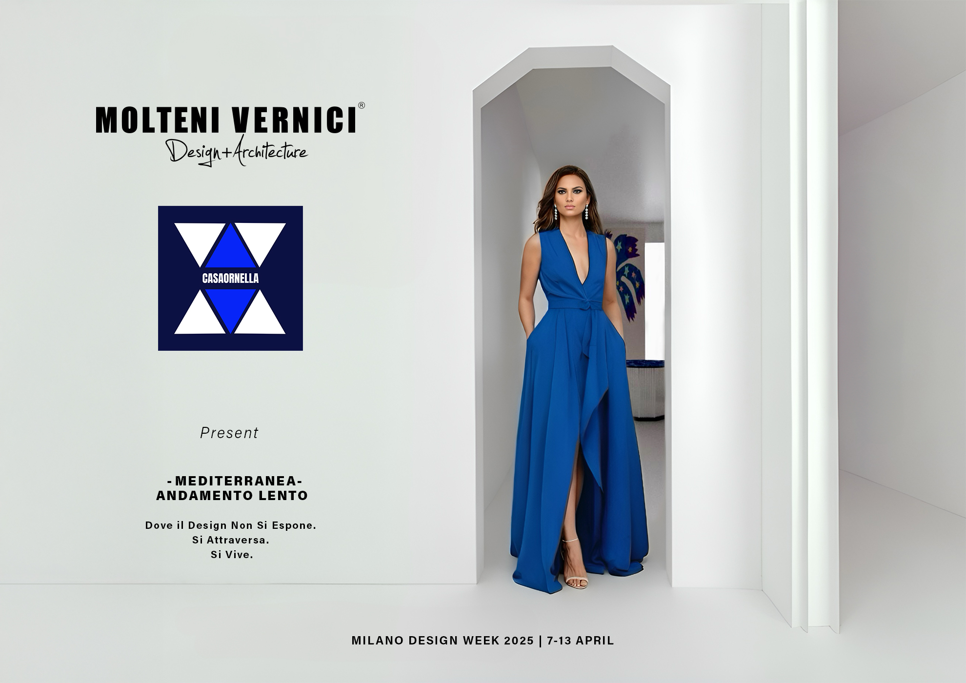 Femme élégante en robe bleu roi posant pour Molteni Vernici Design Week