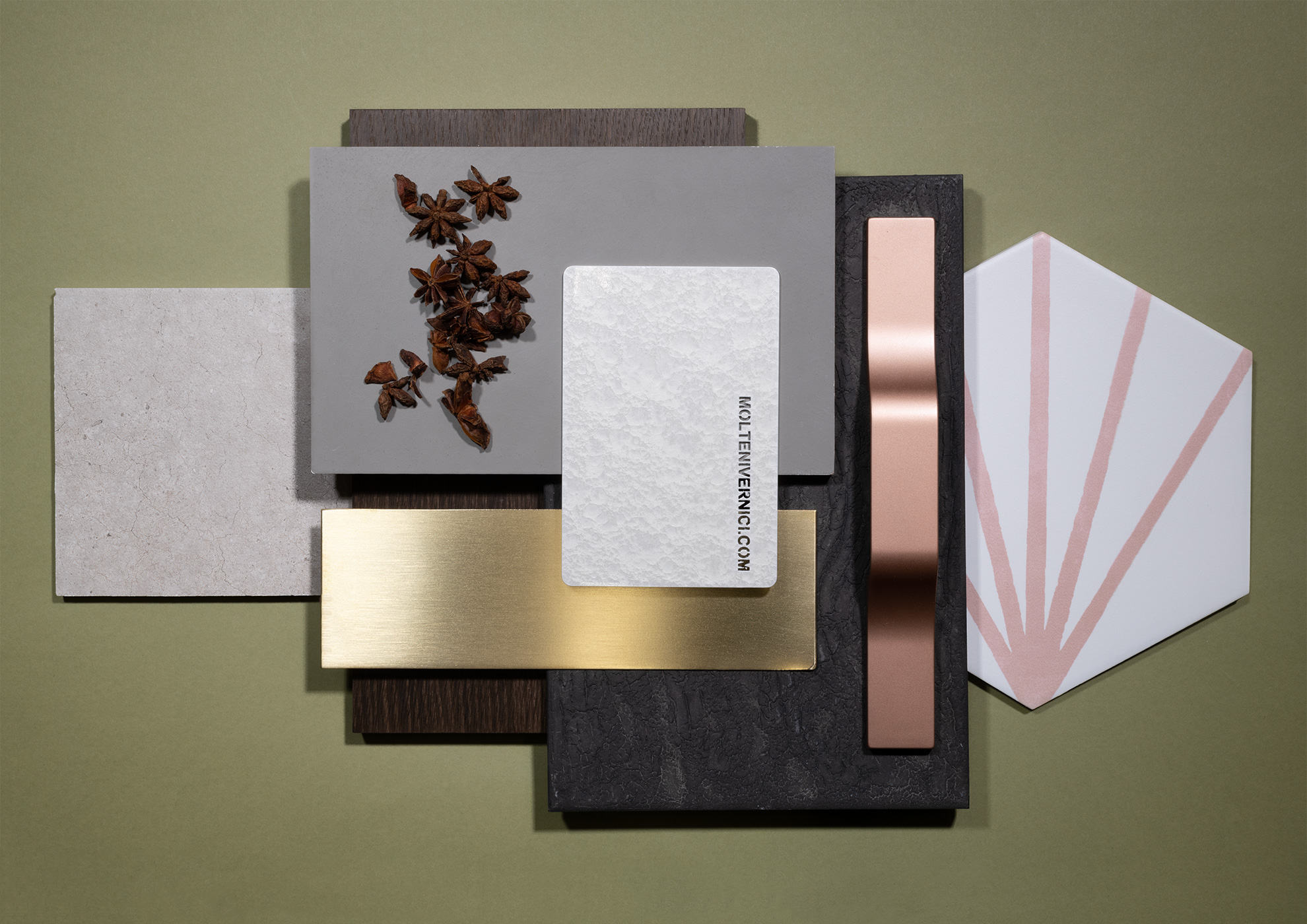 MOLTENI-VERNICI Speziallacke: Designmaterialien und Sternanis, made in Italy