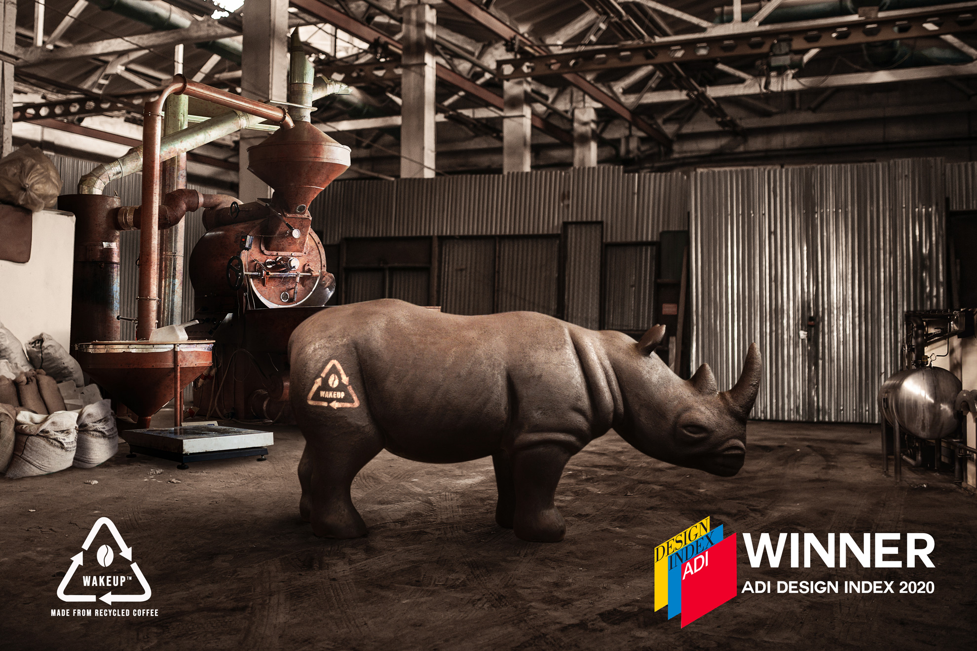 Nashorn in Fabrik mit Speziallacke MOLTENI-VERNICI, made-in-italy Röstmaschine