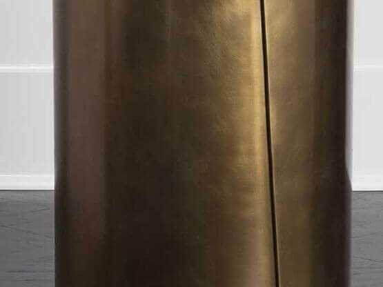 MOLTENI-VERNICI : finitions premium peintures, surface métallique élégante