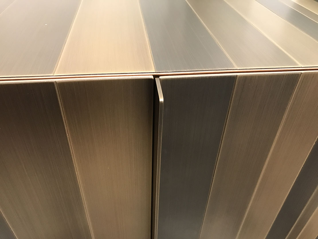 Finitions premium MOLTENI-VERNICI : peintures métalliques élégantes et modernes