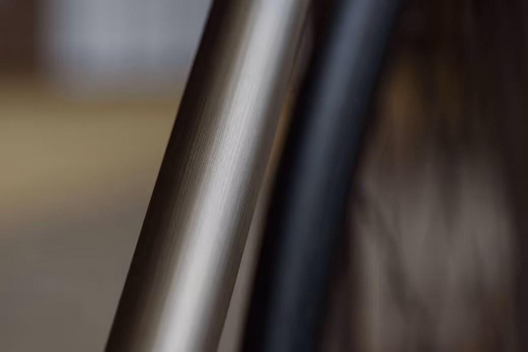 MOLTENI-VERNICI : finitions premium professionali, surface métallique élégante